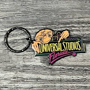 Vintage Universal Studios‎ Florida E.T. keychain Metal Extra Terrestrial